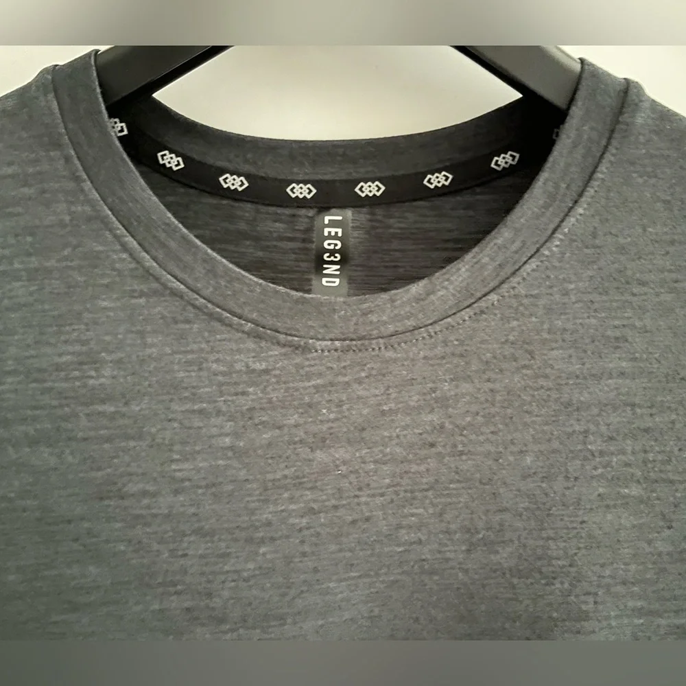 LEG3ND Super Soft Light Weight Stretch Moisture Wicking Short Sleeve T S… - Picture 3 of 10
